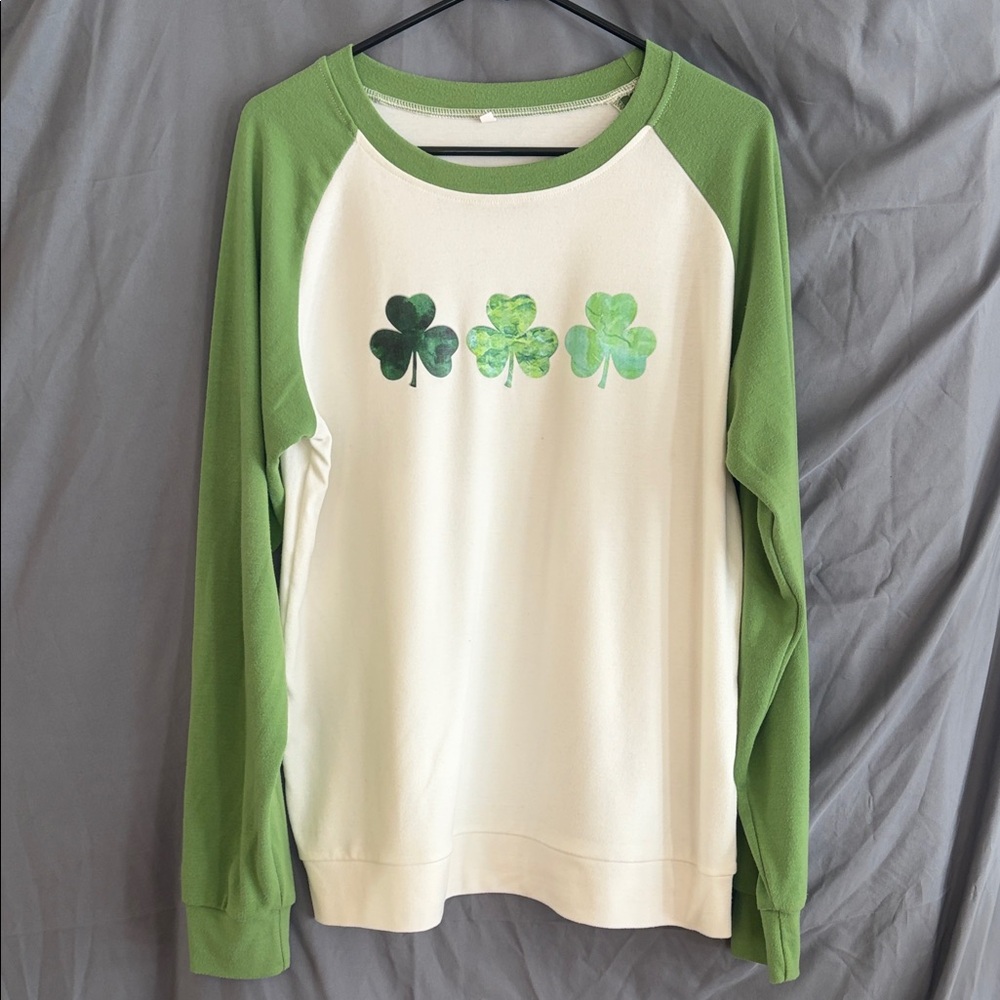 Shamrock Print Green and Cream Women's Sweatshirt